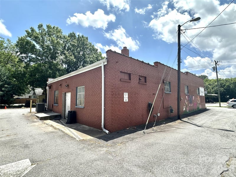 195 Statesville Ave, Mooresville, NC 28115