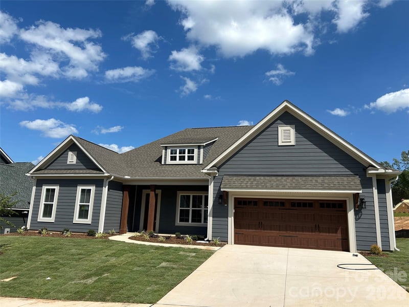 2573 Red Hill St, Concord, NC 28027