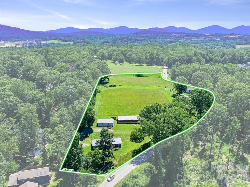 Glenn Bridge Rd, Arden, NC 28704