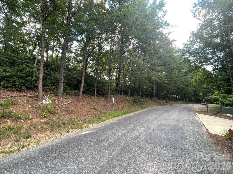 282 Quail Ridge Rd, Lake Lure, NC 28746