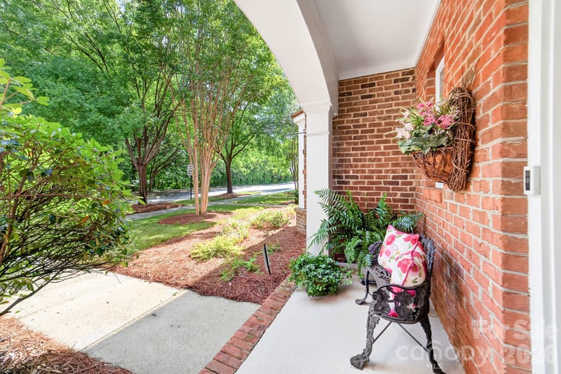 121 Mcleod Ave, Belmont, NC 28012