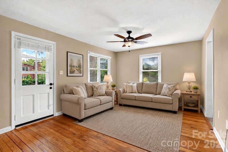 469 Kenilworth Rd, Asheville, NC 28805
