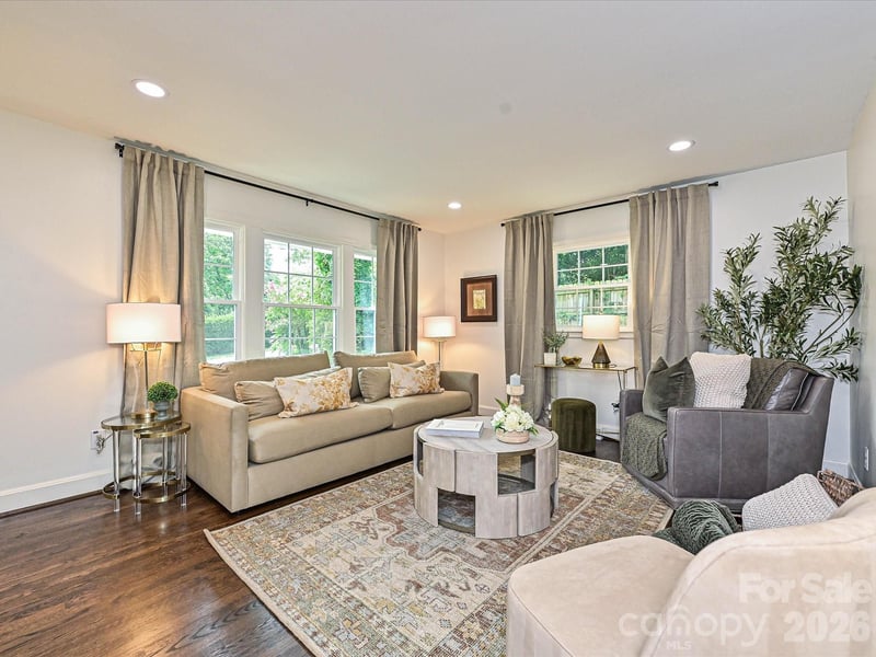 6654 Brookcrest Dr, Charlotte, NC 28210