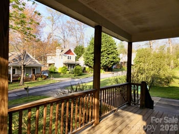 17 Lamar Ave, Asheville, NC 28803
