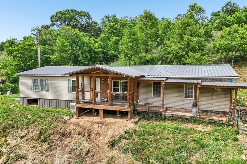 400 Morgan Branch Rd, Marshall, NC 28753