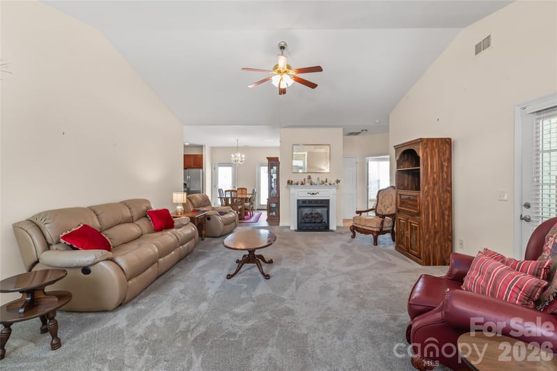 9205 Duckhorn Dr, Charlotte, NC 28277