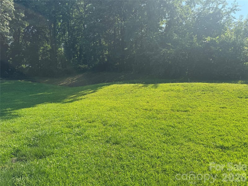 8432 Idlewild Rd, Charlotte, NC 28227