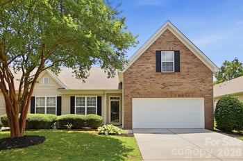 4427 Glenlea Commons Dr, Charlotte, NC 28216