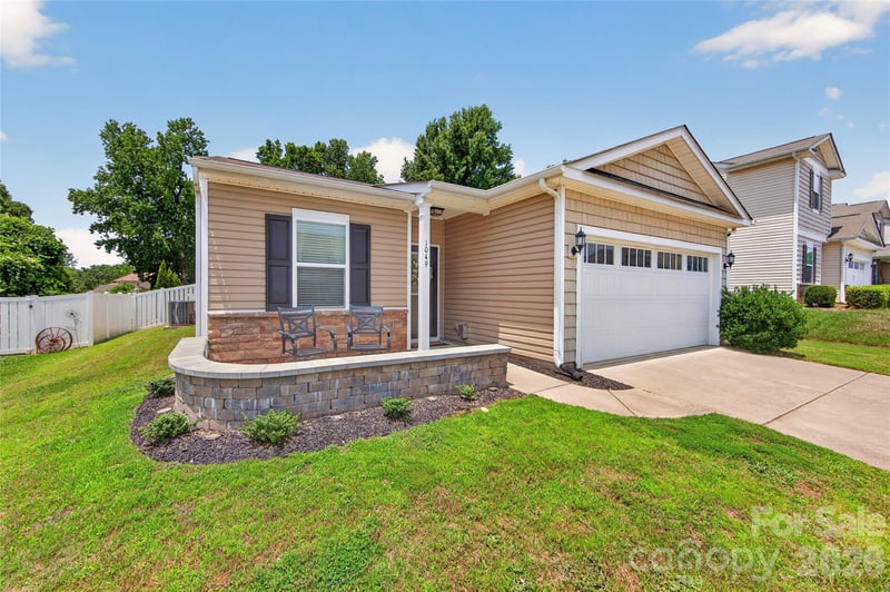 1049 Sweetgum St, Gastonia, NC 28054