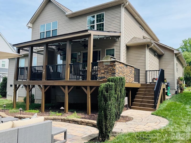 108 Willowbrook Dr, Mooresville, NC 28115