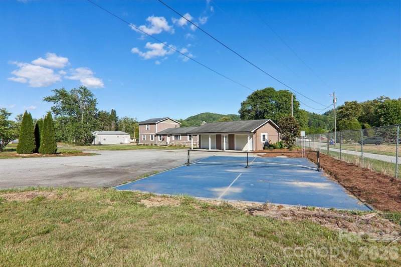 1448 Cane Creek Rd, Fletcher, NC 28732