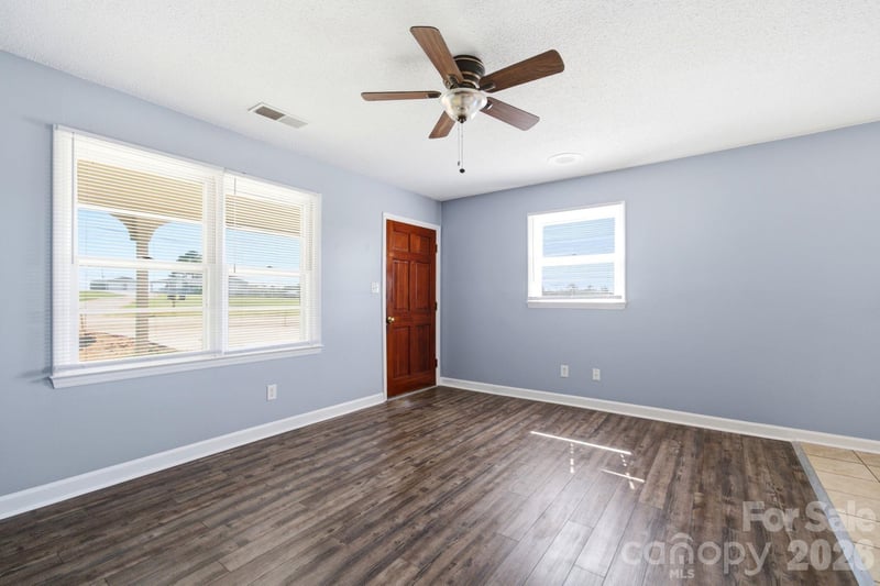 7537 Old Plank Rd, Stanley, NC 28164