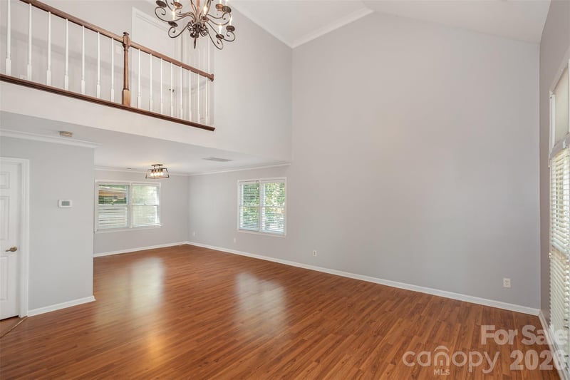 2213 Century Oaks Ln, Charlotte, NC 28262