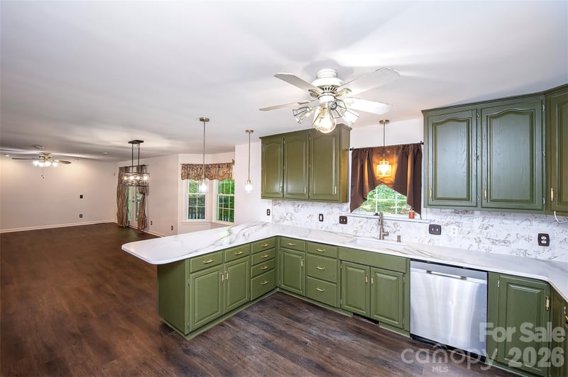 8327 Loma Linda Ln, Waxhaw, NC 28173