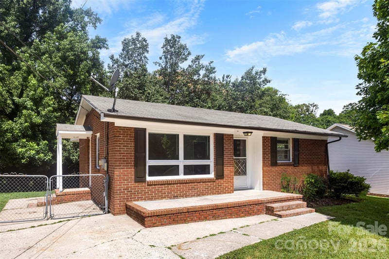 104 Lee St, Belmont, NC 28012