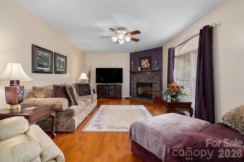 1697 Windswept Rg, Marshall, NC 28753