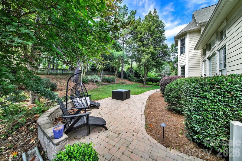 3401 Savannah Hills Dr, Matthews, NC 28105