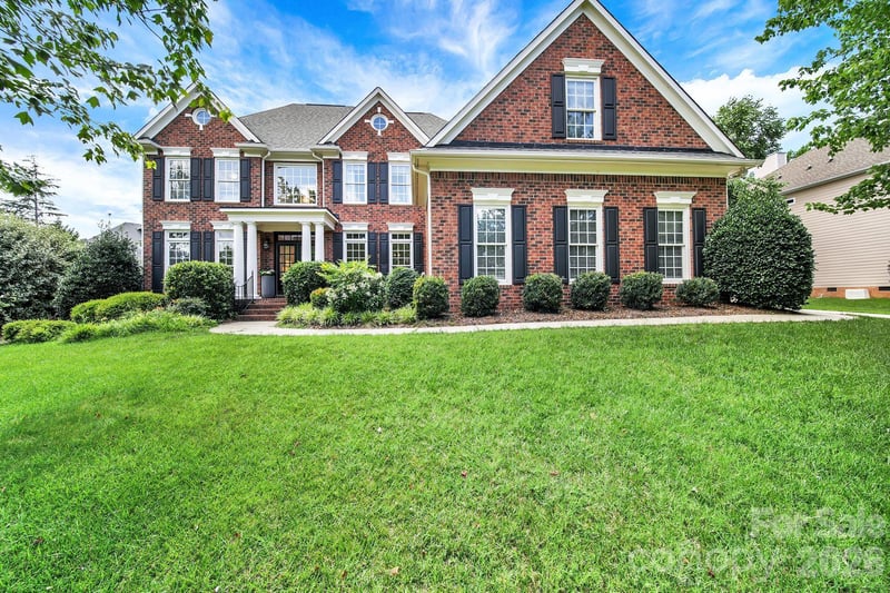 3401 Savannah Hills Dr, Matthews, NC 28105