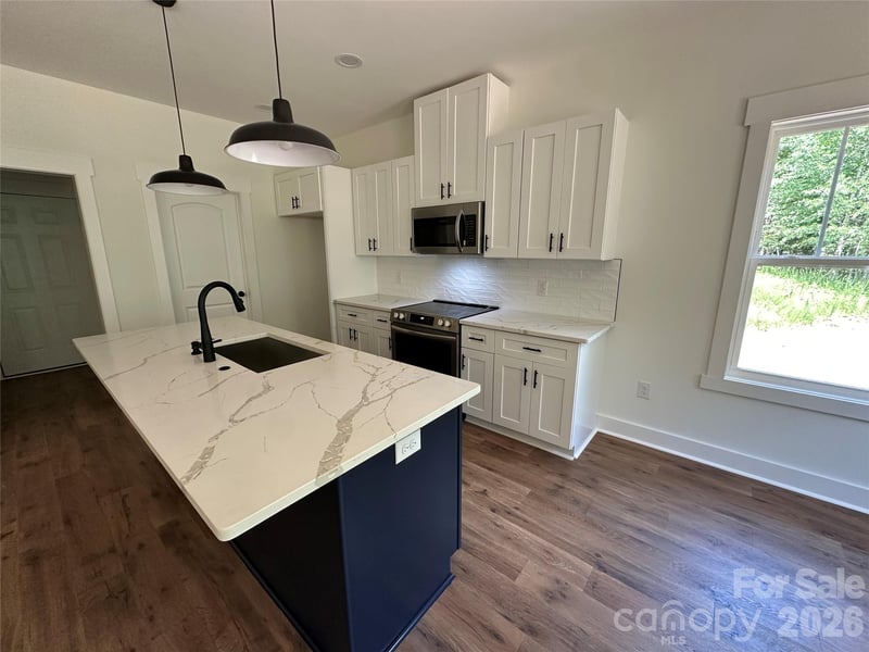 906 Maywood St, Kannapolis, NC 28081