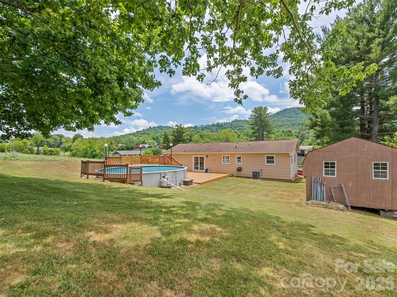111 Keith St, Clyde, NC 28721