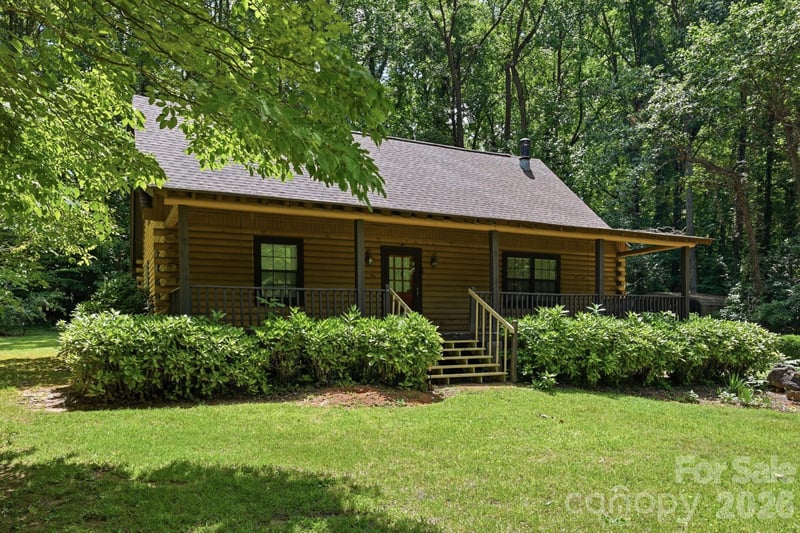 6808 Linda Lake Dr, Charlotte, NC 28215