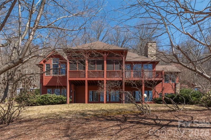 98 Flat Creek Rd, Fairview, NC 28730