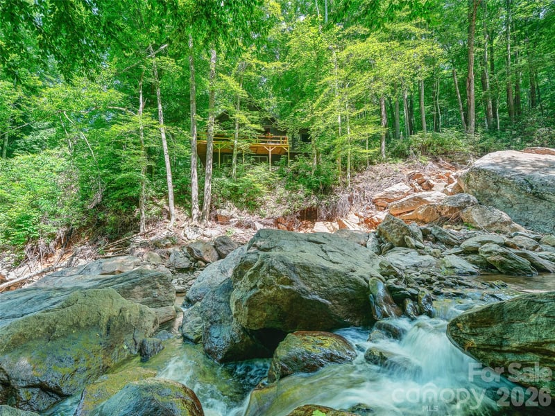 552 Fork Rd, Burnsville, NC 28714