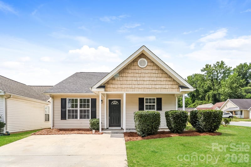 4135 Canyon Creek Ln, Charlotte, NC 28216