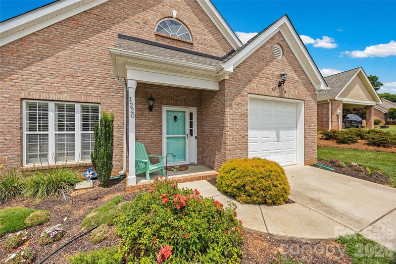 1220 Mcgill Pond Ln, Rock Hill, SC 29732
