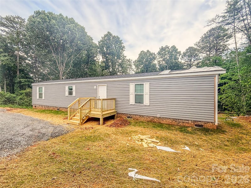 2401 Liberty Church Rd, Hickory, NC 28601