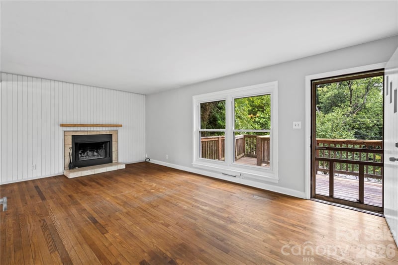 107 Wilshire Dr, Asheville, NC 28806