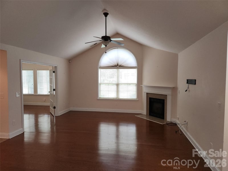 1 Mountain Meadow Cir, Weaverville, NC 28787