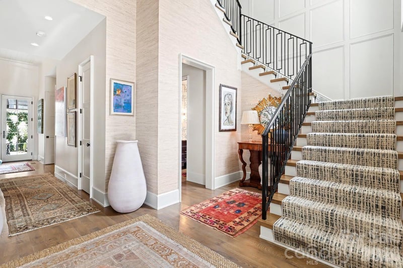 2310 Beverly Dr, Charlotte, NC 28207