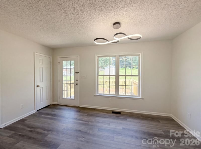 1011 Meagan Ct, Bessemer City, NC 28016