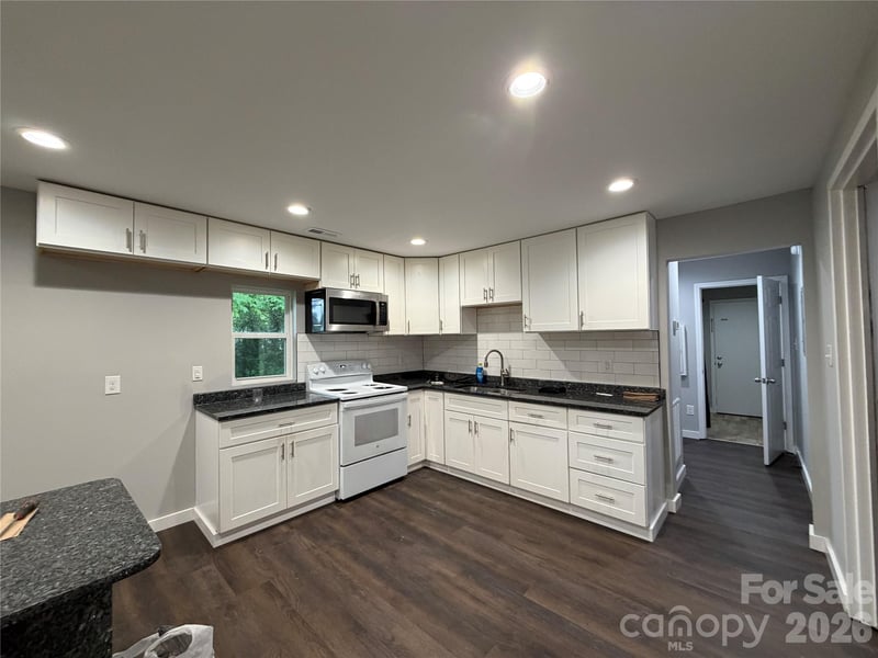 55 Hildebran Ave, Newton, NC 28658