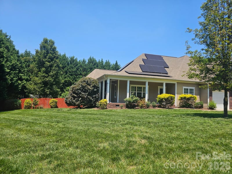 10703 Middle Acres Rd, Charlotte, NC 28213