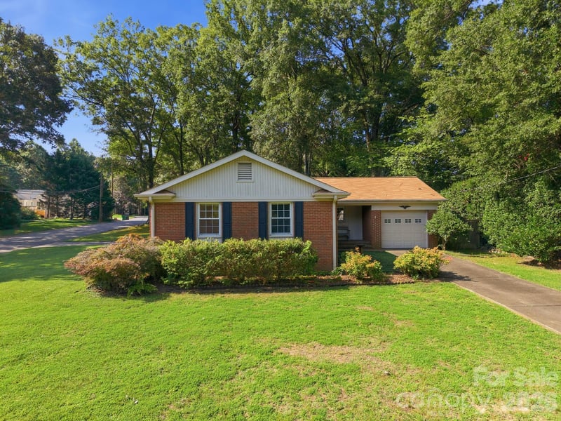 3630 Sulkirk Rd, Charlotte, NC 28210
