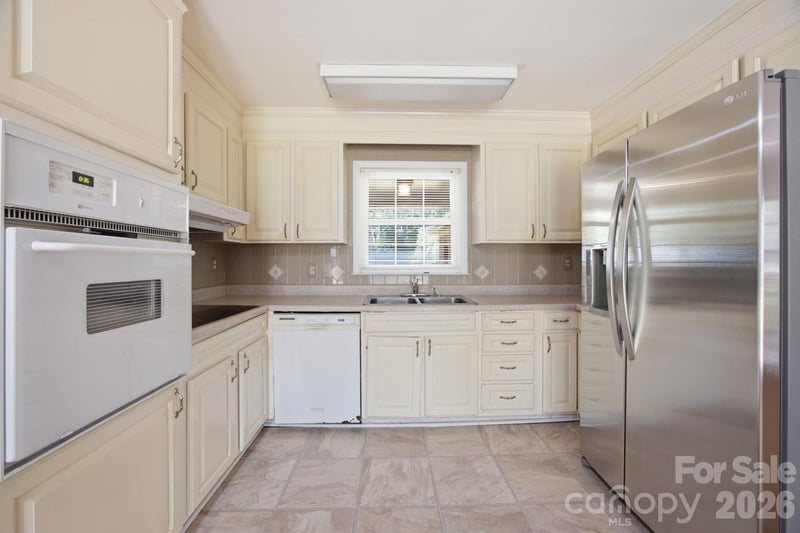 3630 Sulkirk Rd, Charlotte, NC 28210