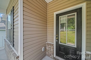 7813 Lane Dr, Charlotte, NC 28212