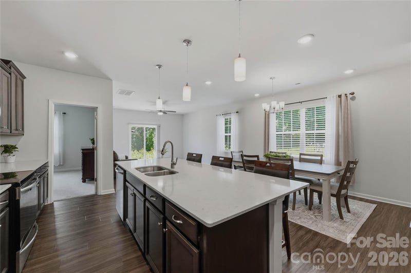 220 Eden Ave, Mooresville, NC 28115