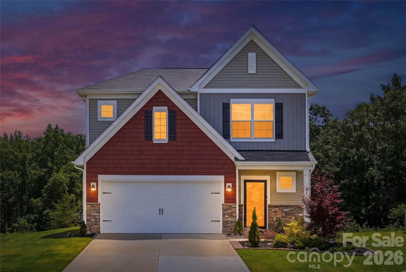 220 Eden Ave, Mooresville, NC 28115