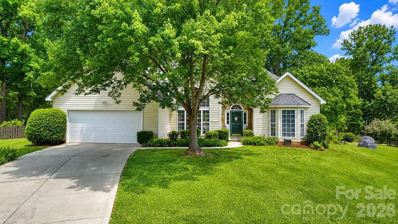 122 Nantucket Ct, Mooresville, NC 28117