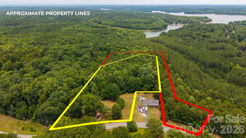 8628 Island Point Rd, Sherrills Ford, NC 28673
