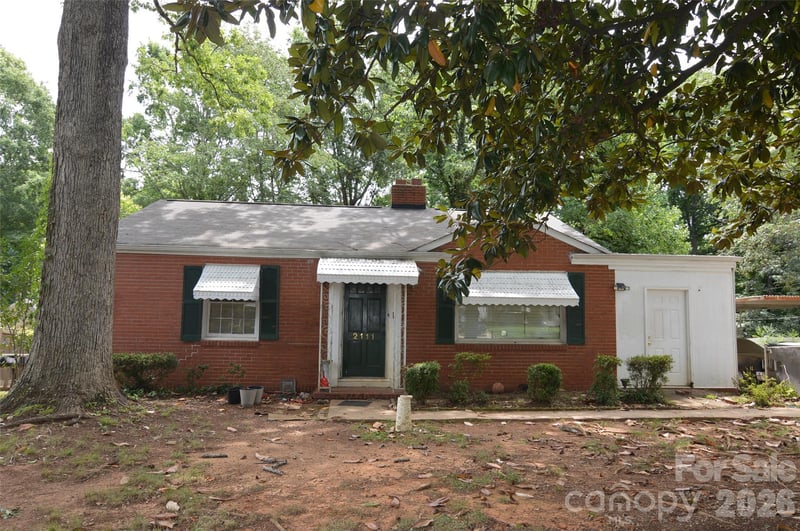 2111 Dickens Ave, Charlotte, NC 28208