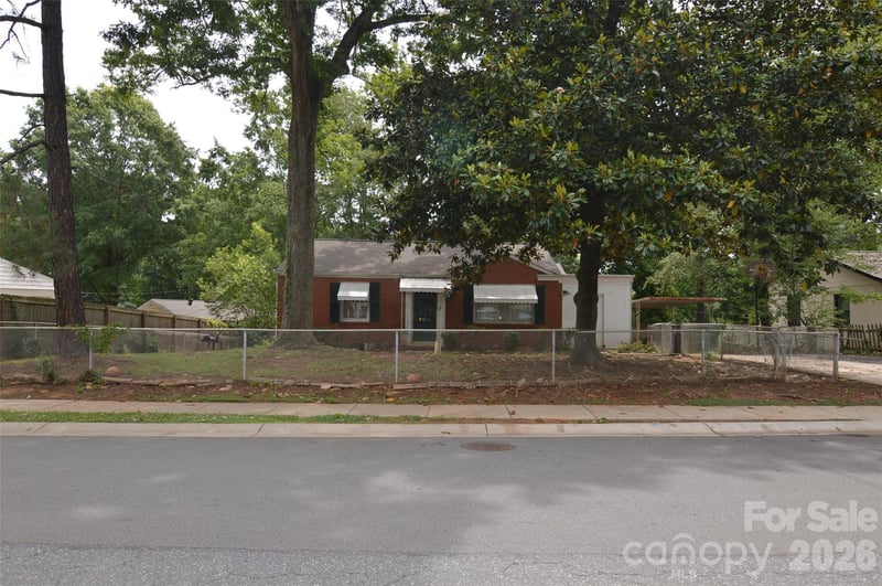 2111 Dickens Ave, Charlotte, NC 28208