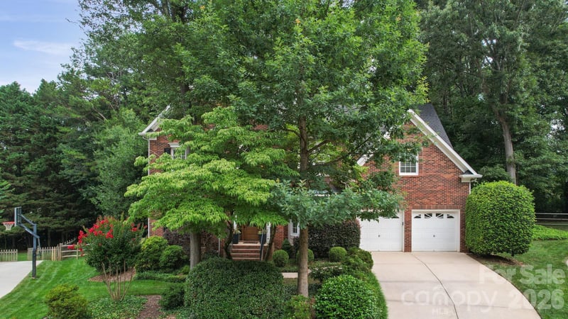 9125 Grove Tree Ln, Huntersville, NC 28078