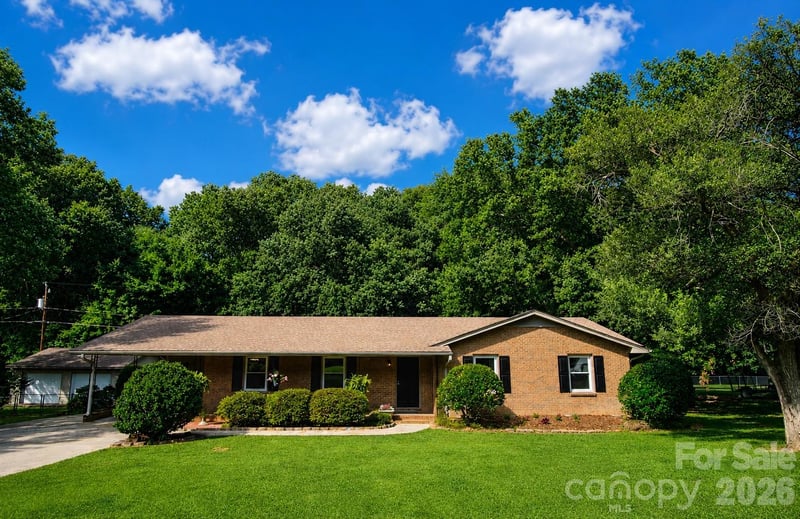 2914 Dresden Dr, Gastonia, NC 28056