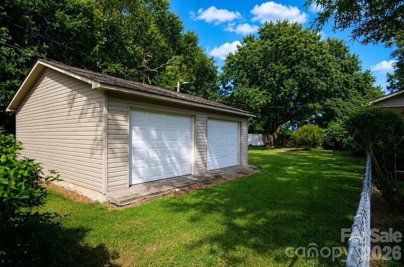 2914 Dresden Dr, Gastonia, NC 28056