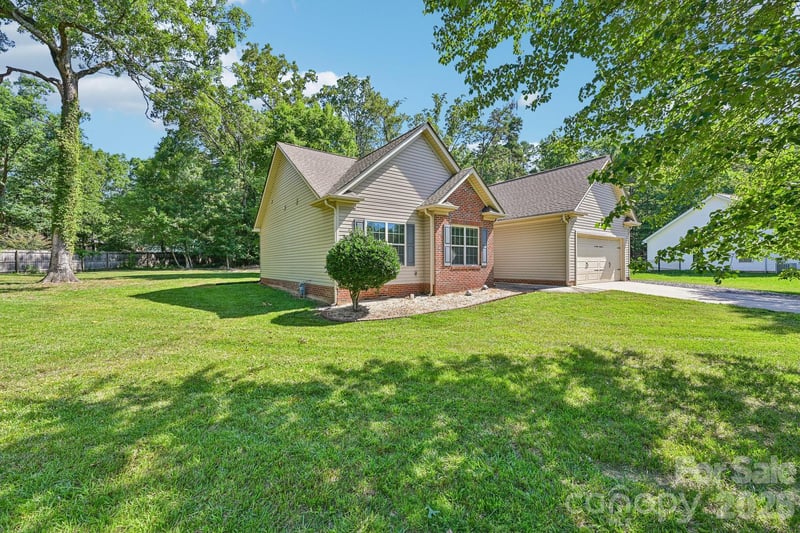 624 Hunley St, Monroe, NC 28112