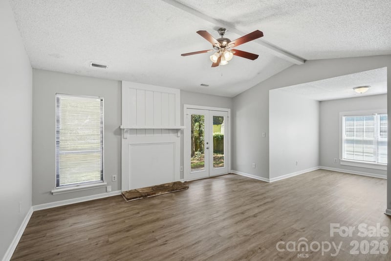 11813 Moonridge Dr, Charlotte, NC 28226